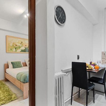 Central Studio Emerald Leilighet Bucureşti Eksteriør bilde